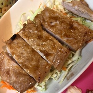 豚ロース肉の味噌粕漬けステーキ